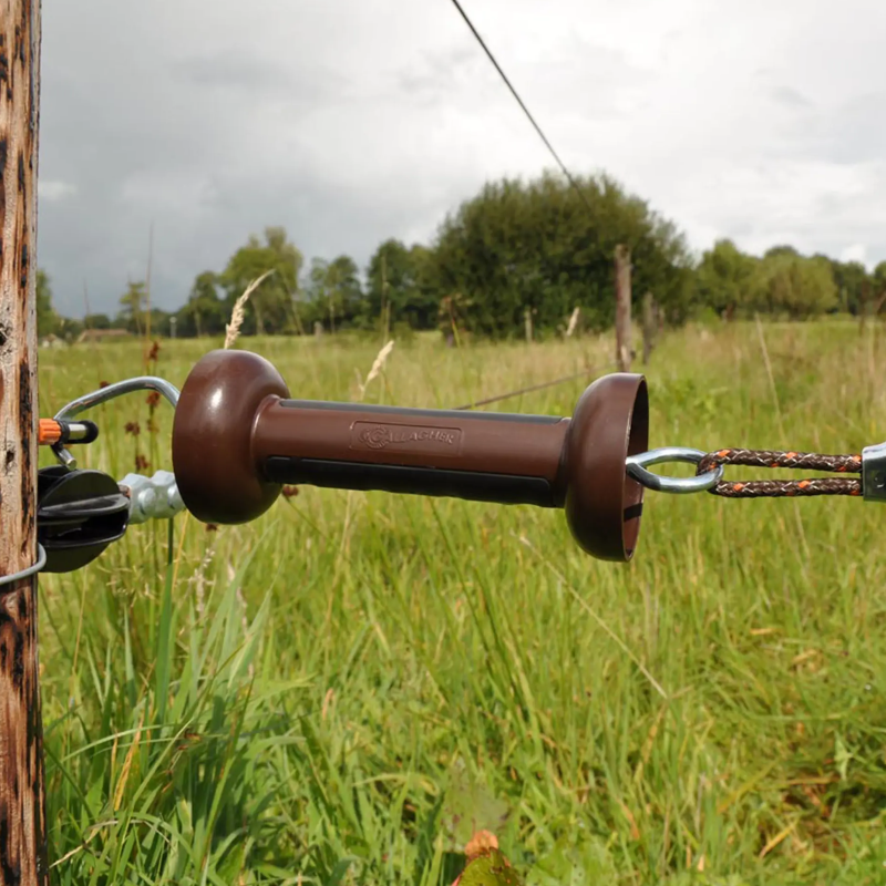 Set van 4 Gallagher SoftGrip poortgrepen in Terra kleur, met antislip rubberen profiel voor veilige toegang tot je weiland.