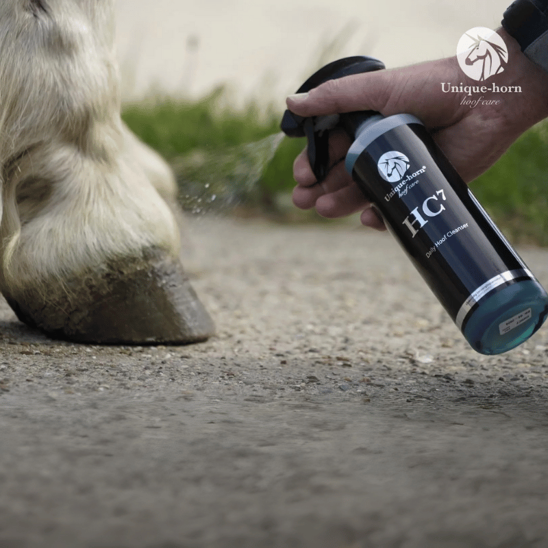 Unique-horn HC7 Spray (hoefreiniger)