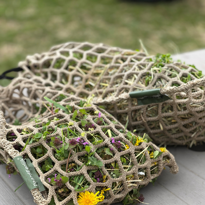 Gevuld snacknetje van Paardeerlijk met kruiden