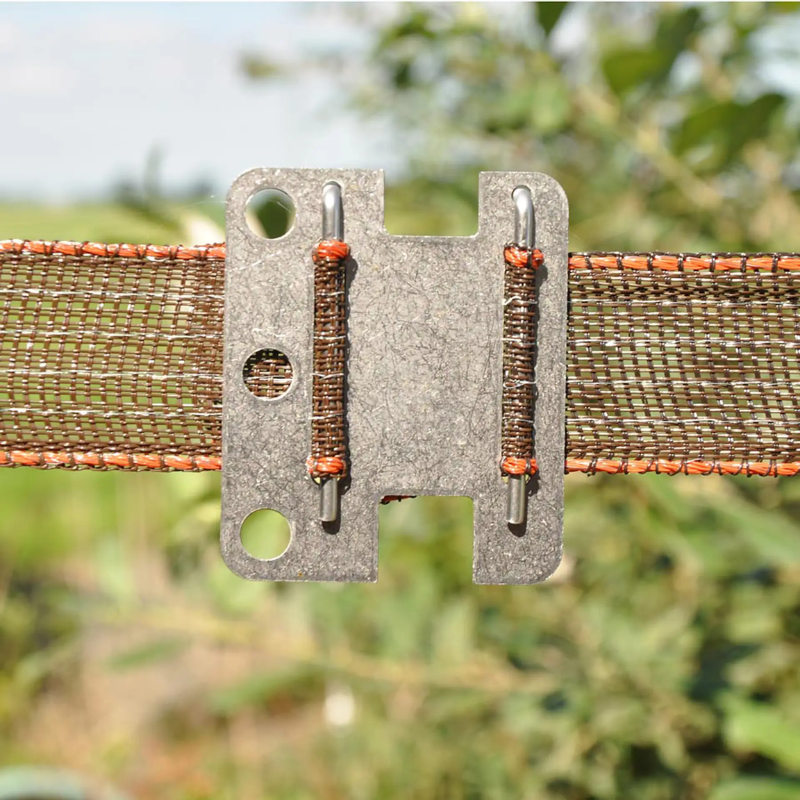 De beste en duurzaamste lintverbinder voor weide afrastering voor paarden in gebruik