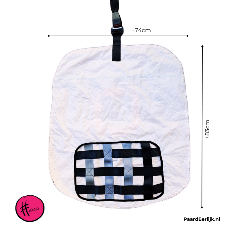 Heica Saggy hayfeeder afmetingen